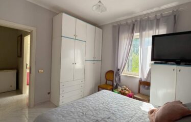 SPAZIOSA VILLA DI 164 MQ CON LABORATORIO DI 125 MQ