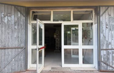 SPAZIOSA VILLA DI 164 MQ CON LABORATORIO DI 125 MQ