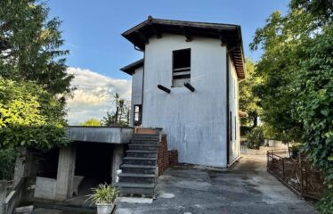 VILLA INDIPENDENTE DA RIFINIRE