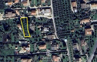 TERRENO EDIFICABILE DI 810 MQ
