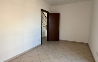 SPAZIOSO APPARTAMENTO IN AFFITTO CON 3 CAMERE DA LETTO